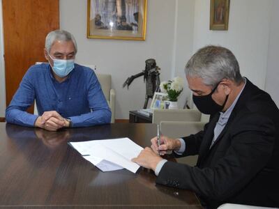 Firmaron un convenio para realizar obras en Berisso