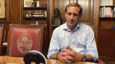 Garro cruzó a Gollan por la presencia de casos de la cepa de Manaos