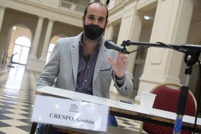 Gastón Crespo: "Solicitamos que se realice una limpieza adecuada de calles y veredas"