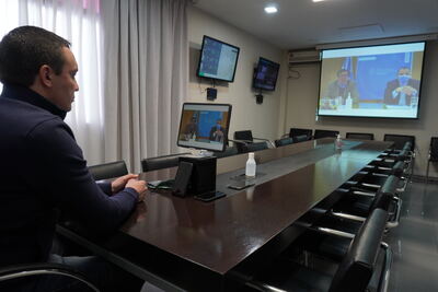 Florencio Varela: Watson junto a Moroni y Malec reunidos por la situación del trabajo en el distrito