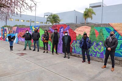 Abrazo por la salud: Se inauguró el mural en el Hospital El Cruce en Florencio Varela