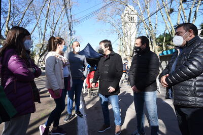 Florencio Varela: Watson recibió a Kreplak y recorrieron postas de vacunación