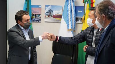 Florencio Varela: Andrés Watson confirmó la instalación de la empresa textil “Elemento” en el PITEC