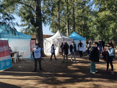 Jornada de vacunación con productores rurales en La Plata