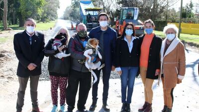 La Costa: Cardozo recorrió el comienzo de los trabajos de asfalto sobre la Avenida Naval en San Clemente