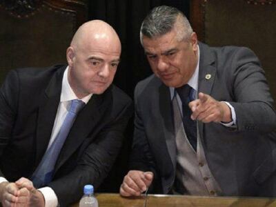 Ya se encuentra en Argentina: Infantino se reunirá con Tapia en el predio de la AFA