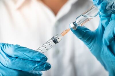 ¿Por qué es necesaria una tercera dosis en inmunodeprimidos y mayores de 50 vacunados con el esquema de Sinopharm?