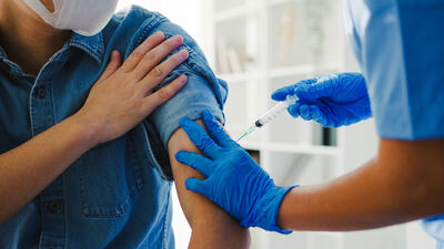 Pase Sanitario: ¿Qué sucede con aquellos empleados que no quieren vacunarse?