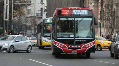 Se llegó a un acuerdo y se levanta el paro de micros de la UTA