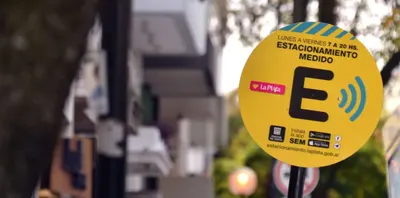 La Plata: El Estacionamiento Medido vuelve a funcionar en su horario habitual