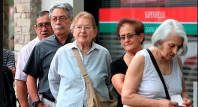 Oficializaron el aumento a jubilados y pensionados en abril