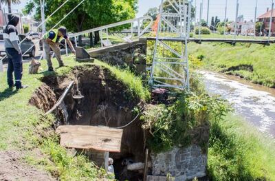Olavarría: El Municipio inició la segunda etapa de obras hidráulicas en el puente de General Paz