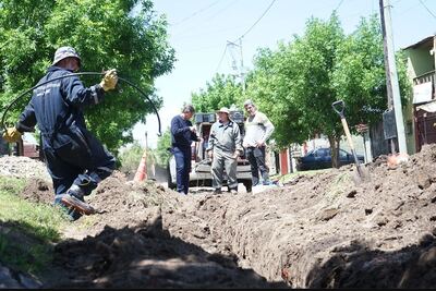 Necochea: Avanza la extensión de la red de agua en el Barrio Campana