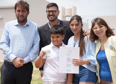 Pigüé: La Provincia entregó 32 nuevas viviendas en Saavedra