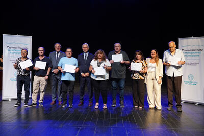 La Plata: Reconocieron a trabajadores municipales jubilados y con 25 años de servicio