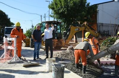 Berazategui: Continúan las tareas de pavimentación en el distrito
