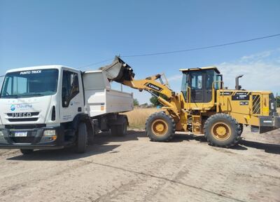 Olavarría: Ejecutan trabajos de mantenimiento integral de calles en diversos barrios