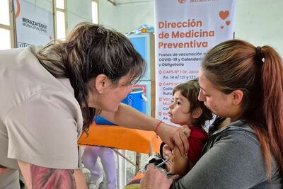Berazategui: Se adelanta la segunda dosis de la vacuna triple viral