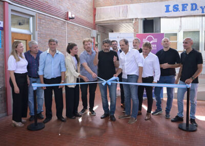 Carlos Casares: Se inauguró la ampliación del Centro Universitario