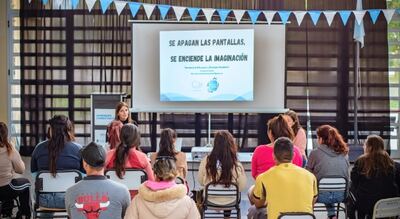 La Costa: Continúan las charlas sobre el uso responsable de pantallas en la primera infancia