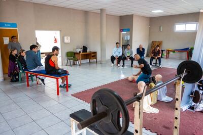 Junín: El Municipio continúa fortaleciendo espacios cardioprotegidos con capacitaciones y nuevos desfibriladores