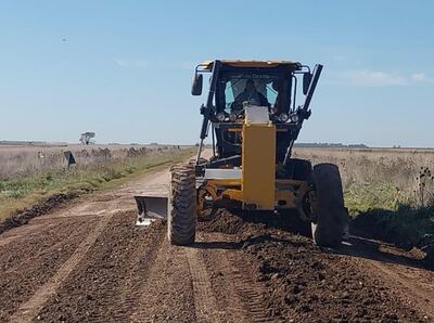 Olavarría: Se ponen en marcha trabajos para mejorar caminos rurales