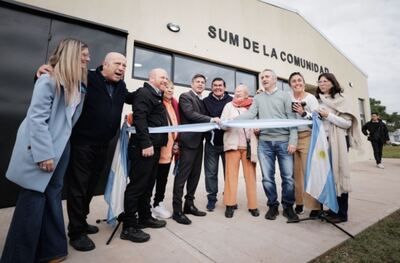 Mar Chiquita: Kicillof y Larroque inauguraron dos nuevos SUM de la Comunidad