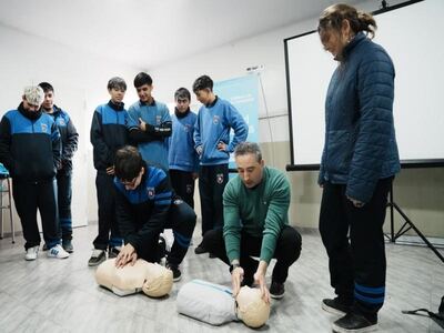 Lomas de Zamora: Más de 100 estudiantes de Parque Barón se capacitaron en RCP