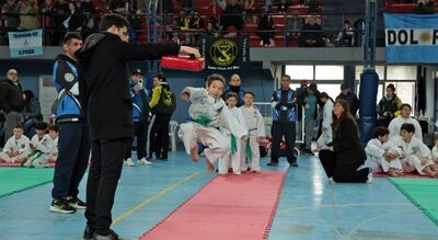 Madariaga: El Polideportivo Municipal vibró con el Torneo de Taekwondo "Copa Madariaga"
