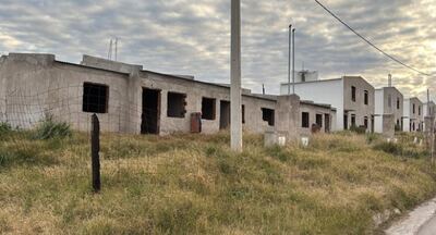 Bahía Blanca: La Provincia finalizará viviendas que Nación paralizó en el partido