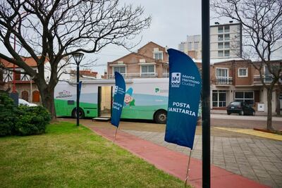 Monte Hermoso: Comenzó la atención del trailer sanitario de la Fundación Banco Provincia