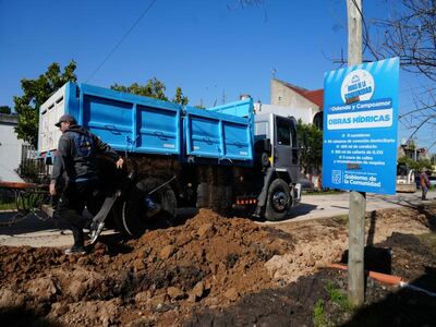 Lomas de Zamora: Iniciaron las obras hídricas sobre Bucarest en Albertina
