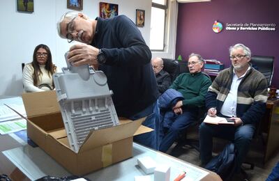 Necochea: Tres empresas avanzaron en la licitación para el recambio de casi 1.500 luminarias por el programa FEFIM