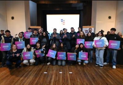 Exaltación de la Cruz: Bianco y Martín entregaron netbooks a estudiantes