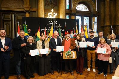 La Plata: El Municipio reconoció a inmigrantes por su compromiso y su aporte al crecimiento de la ciudad