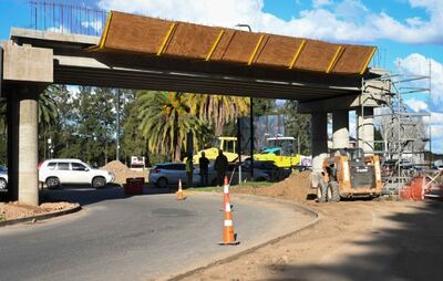 Tigre: Continúa la construcción del puente sobre el Camino Benavídez-Bancalari