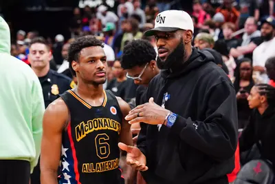 El hijo de LeBron James sufrió un paro cardíaco: está fuera de peligro