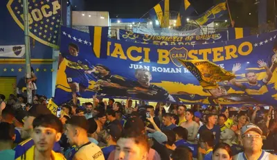 Hinchas de Boca se convocaron en la Bombonera para pedir “que se vayan todos”