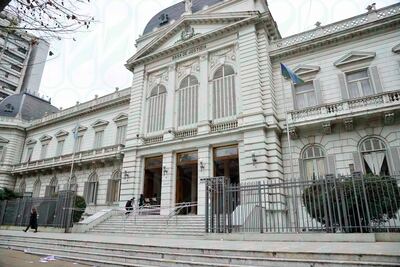 DENUNCIAN QUE LA CORTE Y EL PROCURADOR DEMORAN JURY A UNA FISCAL DE BRANDSEN