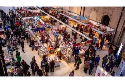 Mar del Plata: La Feria del Libro continúa con una amplia agenda de actividades hasta el domingo