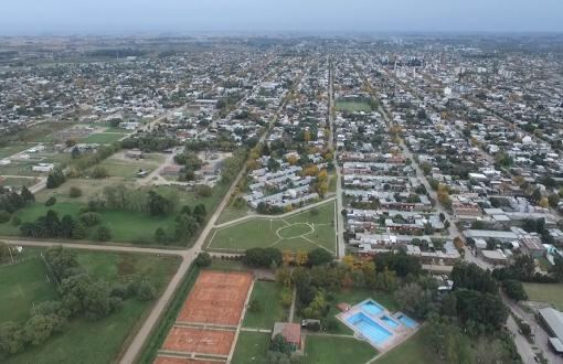 Chacabuco aplicó restricciones de fase 2 pero sigue en la tercera y no suspende las clases