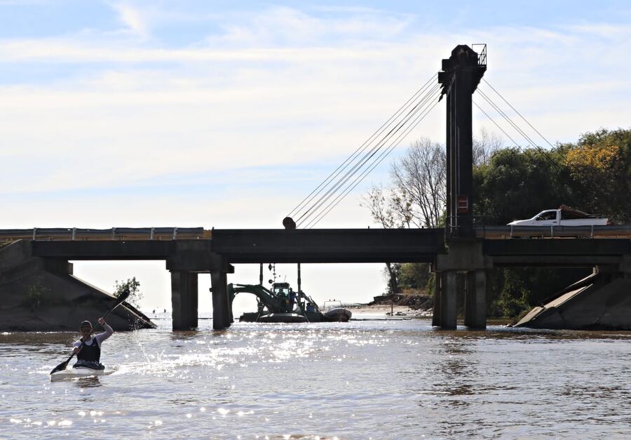 Ensenada: avanza la obra de dragado de la Canaleta