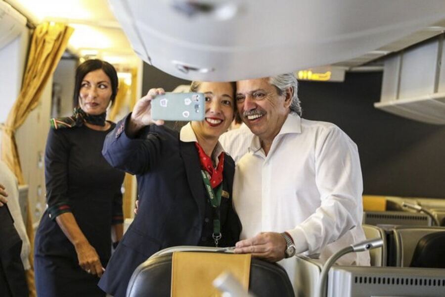 Pese a la pandemia, Alberto Fernández viajará a Europa
