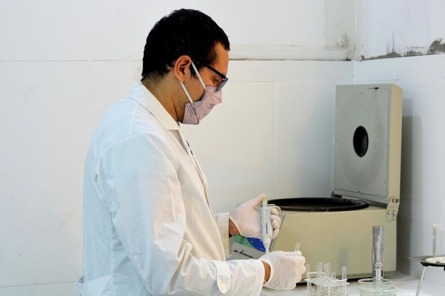 Investigadores de la UNLP logran transformar los residuos de la soja en productos de alto valor nutricional