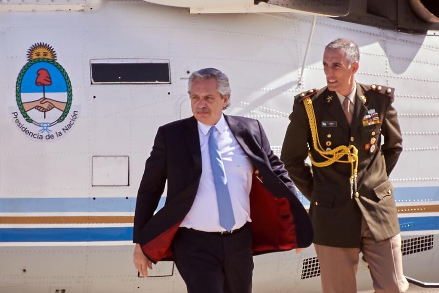 Fernández arranca el día en Mendoza
