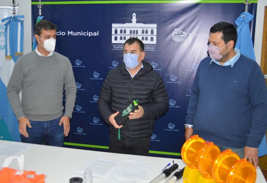 Azul: El municipio recibió un kit de seguridad vial