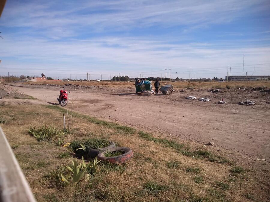 El Barrio Evita de Bahía Blanca es “dejado a medias desde hace años”
