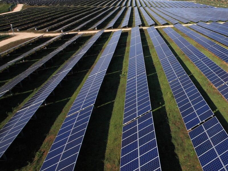 Inicia la construcción del parque Solar 