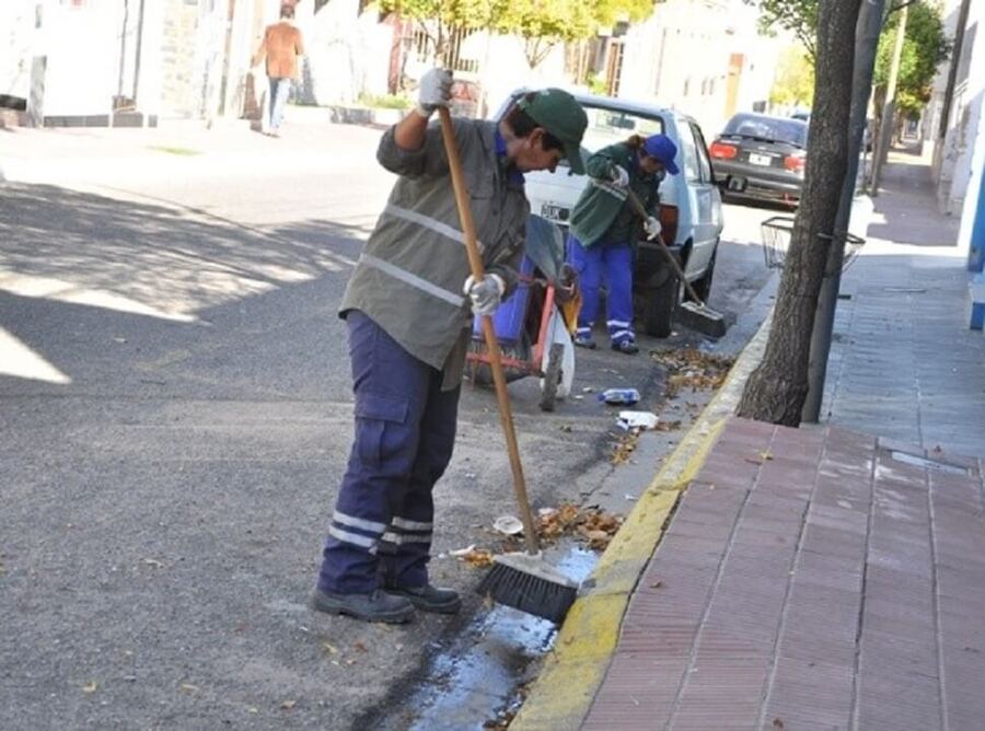 La Provincia cierra el año con un aumento del 53% a los trabajadores estatales 
