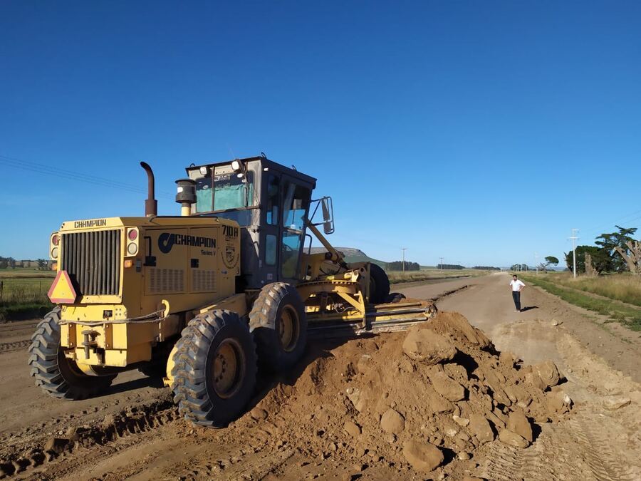 Balcarce: Comenzó el entoscado del camino El Capricho